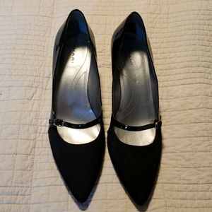 Stunning black patent leather and suede pumps.